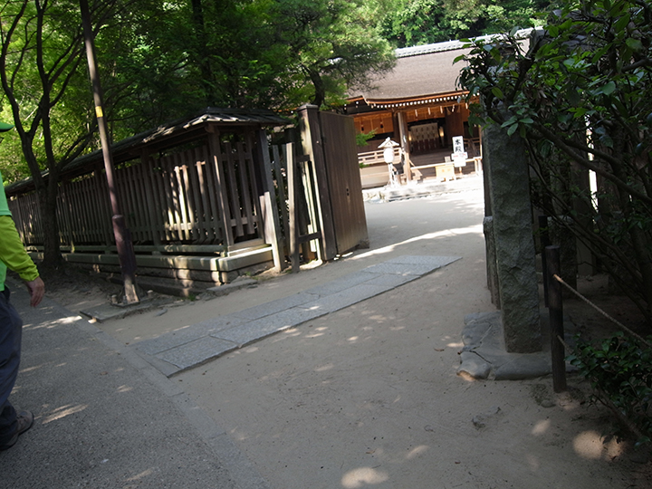 宇治上神社横の入り口